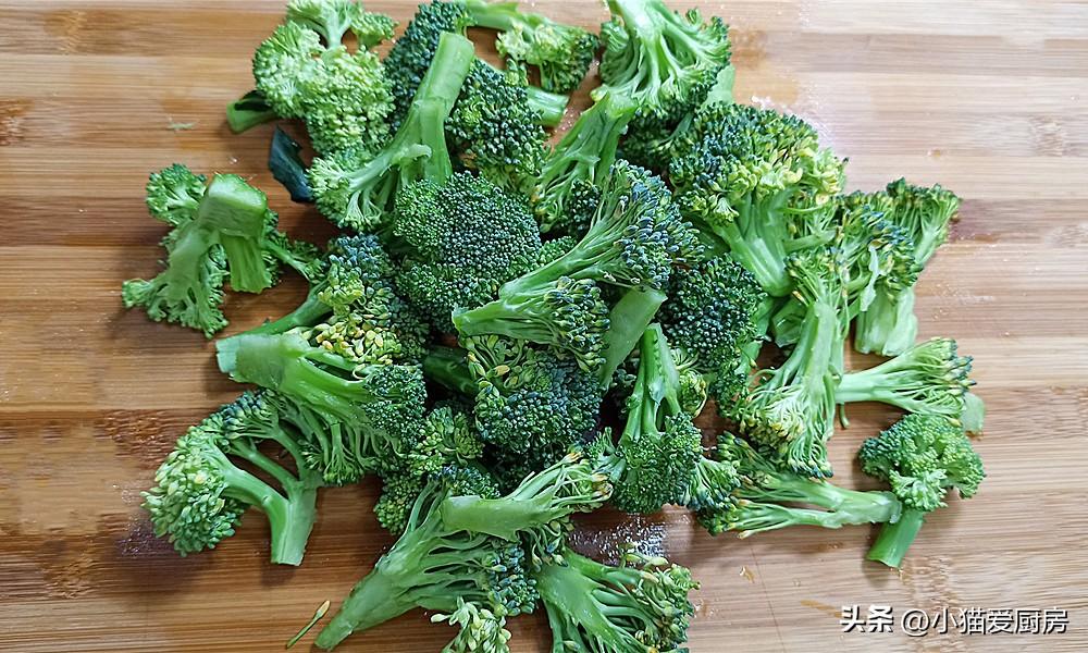 图片[4]-【香菇木耳会西蓝花】做法步骤图 营养好吃 不错的过年解腻菜-起舞食谱网