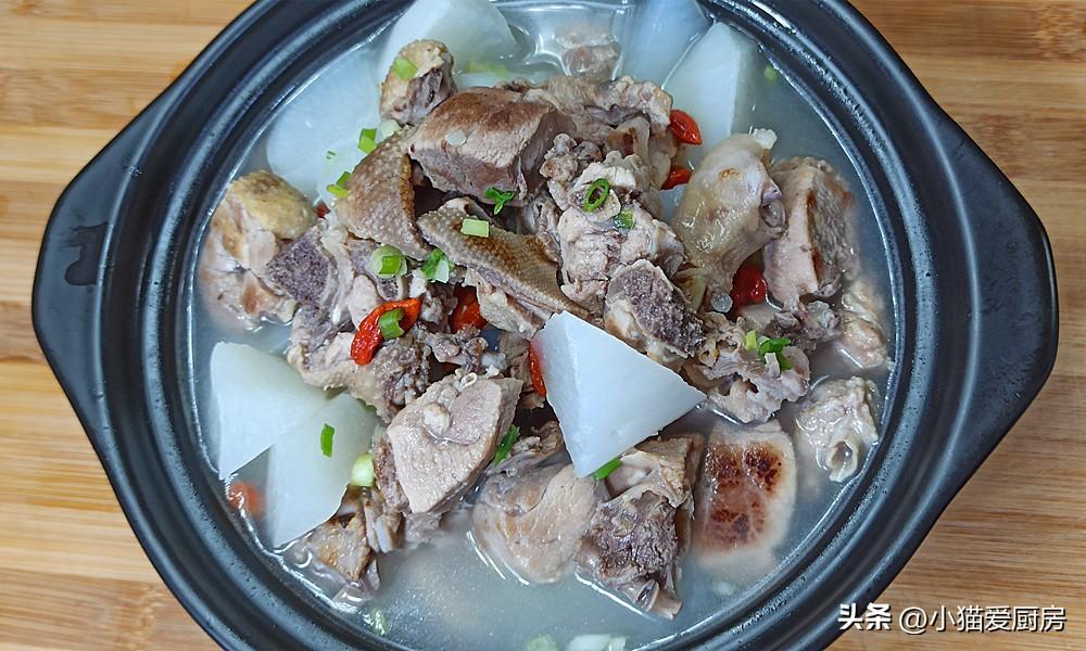 图片[1]-【鸭肉萝卜汤】做法步骤图 营养好吃 很适合孩子-起舞食谱网
