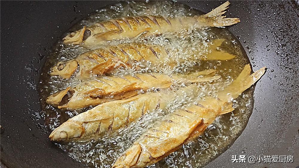 图片[7]-【豆豉红烧白条鱼】做法步骤图 做出来鲜香微辣 下饭真香-起舞食谱网