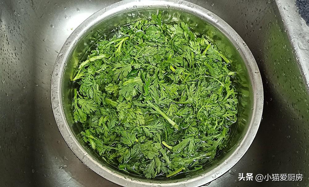 图片[4]-【茼蒿两吃】做法步骤图 不同味道 特别爽口解腻-起舞食谱网