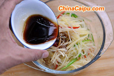 凉拌酸辣土豆丝