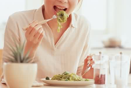 警惕8种饮食习惯最"招癌"